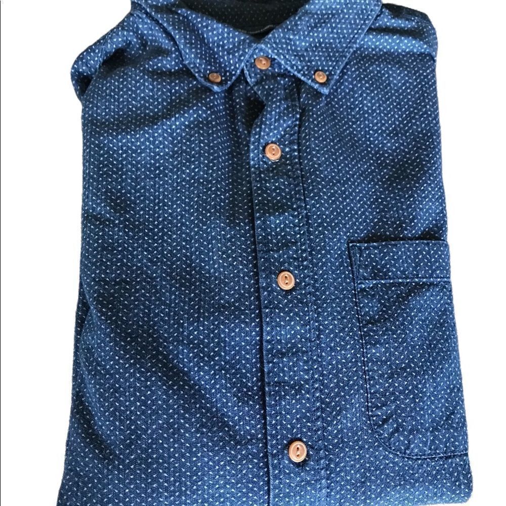 Old navy king sleeved casual button down size medium like new see pics